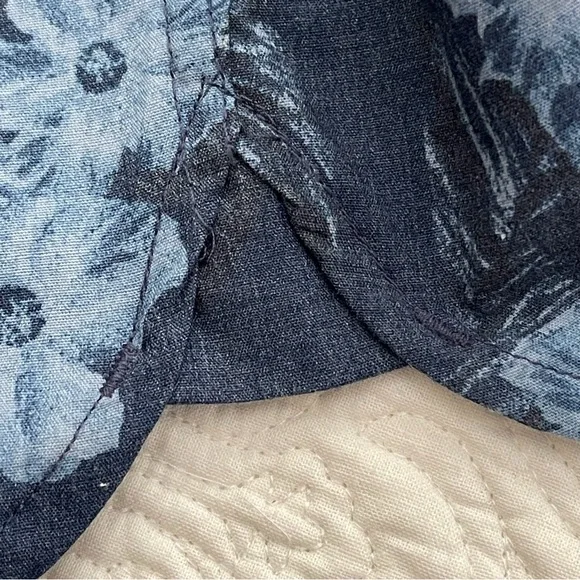 Levi’s Men's Button Down Short Sleeve Shirt Blue Tropical Print Size XL - Picture 6 of 11